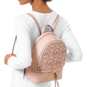 01139 RHEA ZIP SMALL LEATHER BACKPACK
